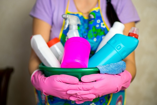 Cosa disinfettare ogni giorno: 5 oggetti da pulire sempre