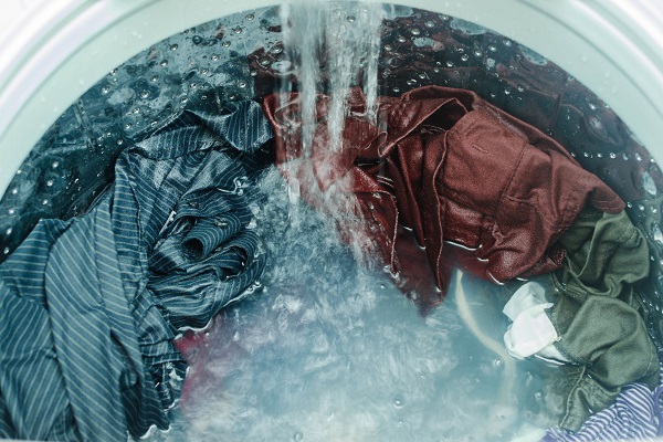 Lavaggio in lavatrice a 60°C aumenta proliferazione di batteri